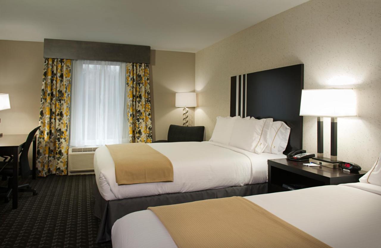 Holiday Inn Express And Suites Madison Central By Ihg Exterior photo