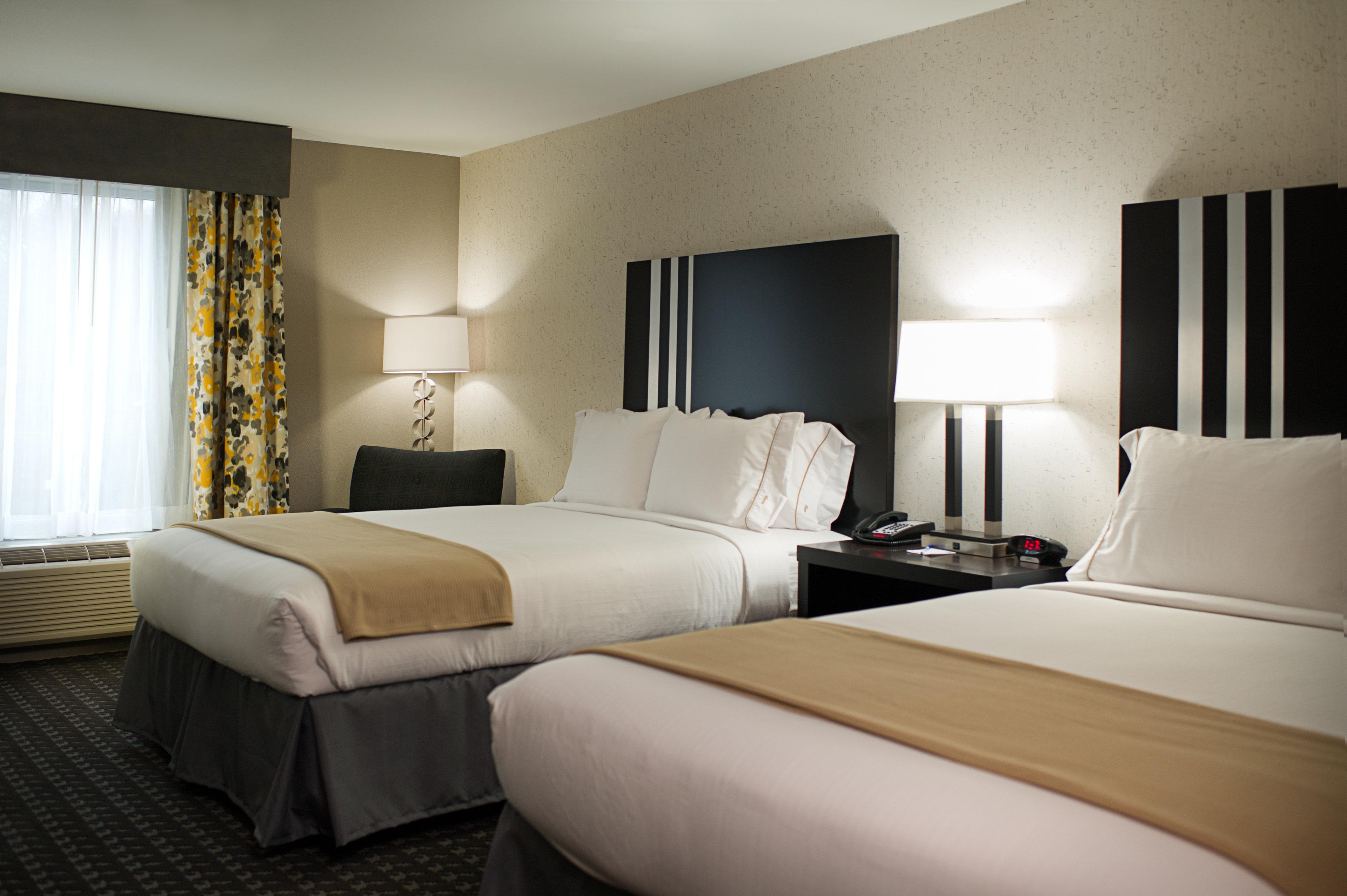 Holiday Inn Express And Suites Madison Central By Ihg Exterior photo